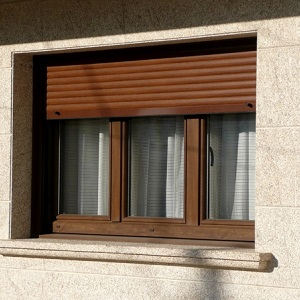 Ventana de 3 horas imitación madera